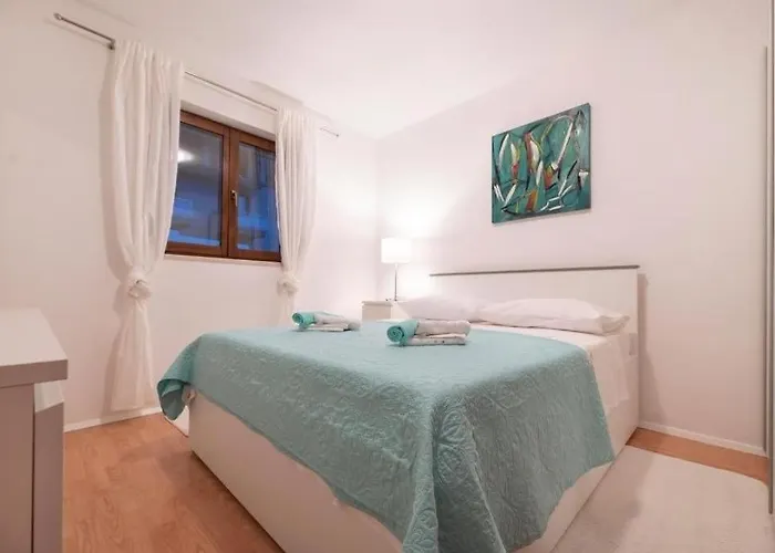 With Parking Space Stobrec, Split - 24425 * بودْسْتغانا
