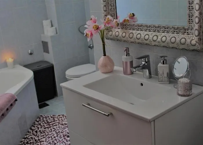 With Parking Space Stobrec, Split - 24425 شقة *