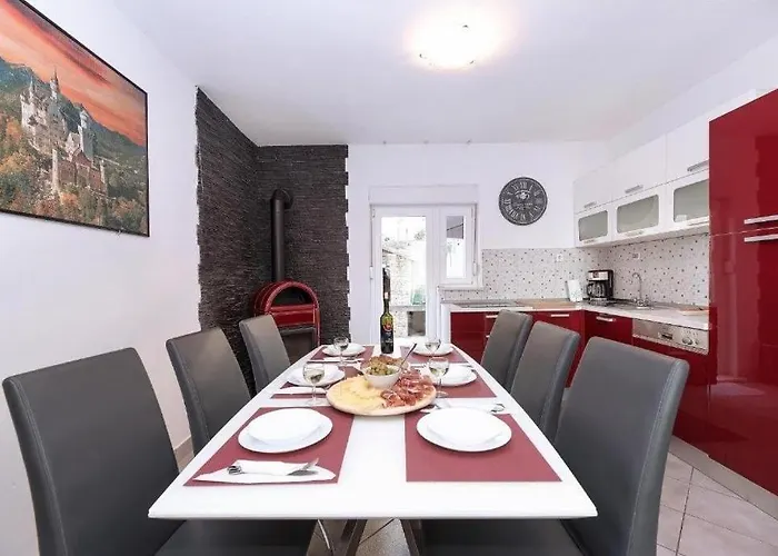 شقة With Parking Space Stobrec, Split - 24425 *